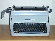 Las máquinas de escribir mecánicas, como esta Underwood Five, fueron durante mucho tiempo comunes en las oficinas. Fueron reemplazadas por modelos más modernos y actualmente por computadoras.