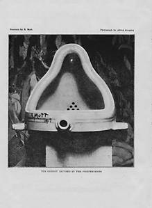 El dadaísmo se caracterizó por el empleo de materiales no convencionales con intención provocadora. Fountain de Marcel Duchamp. 1917.